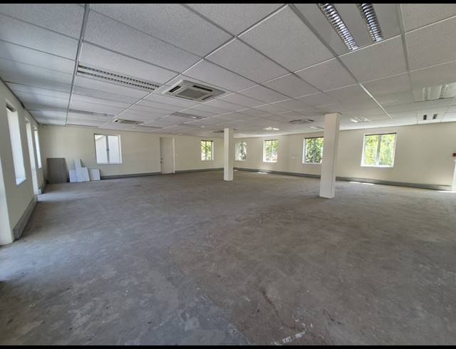 606M² OFFICE TO LET IN SANDTON CENTRAL